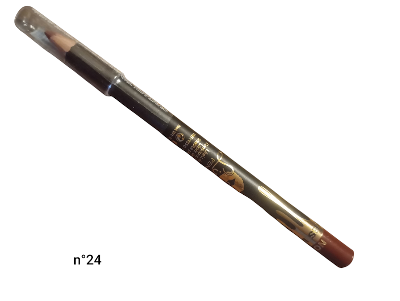 Crayons à lèvres et yeux