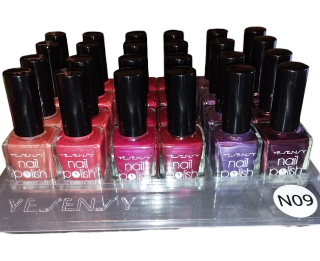 vernis à ongles couleurs nacrées 1